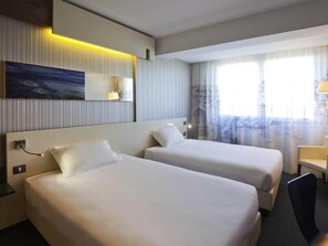 Superior Double Room, 2 Double Beds | Minibar, in-room safe, desk, soundproofing - ibis Styles Roma Eur (Rome)