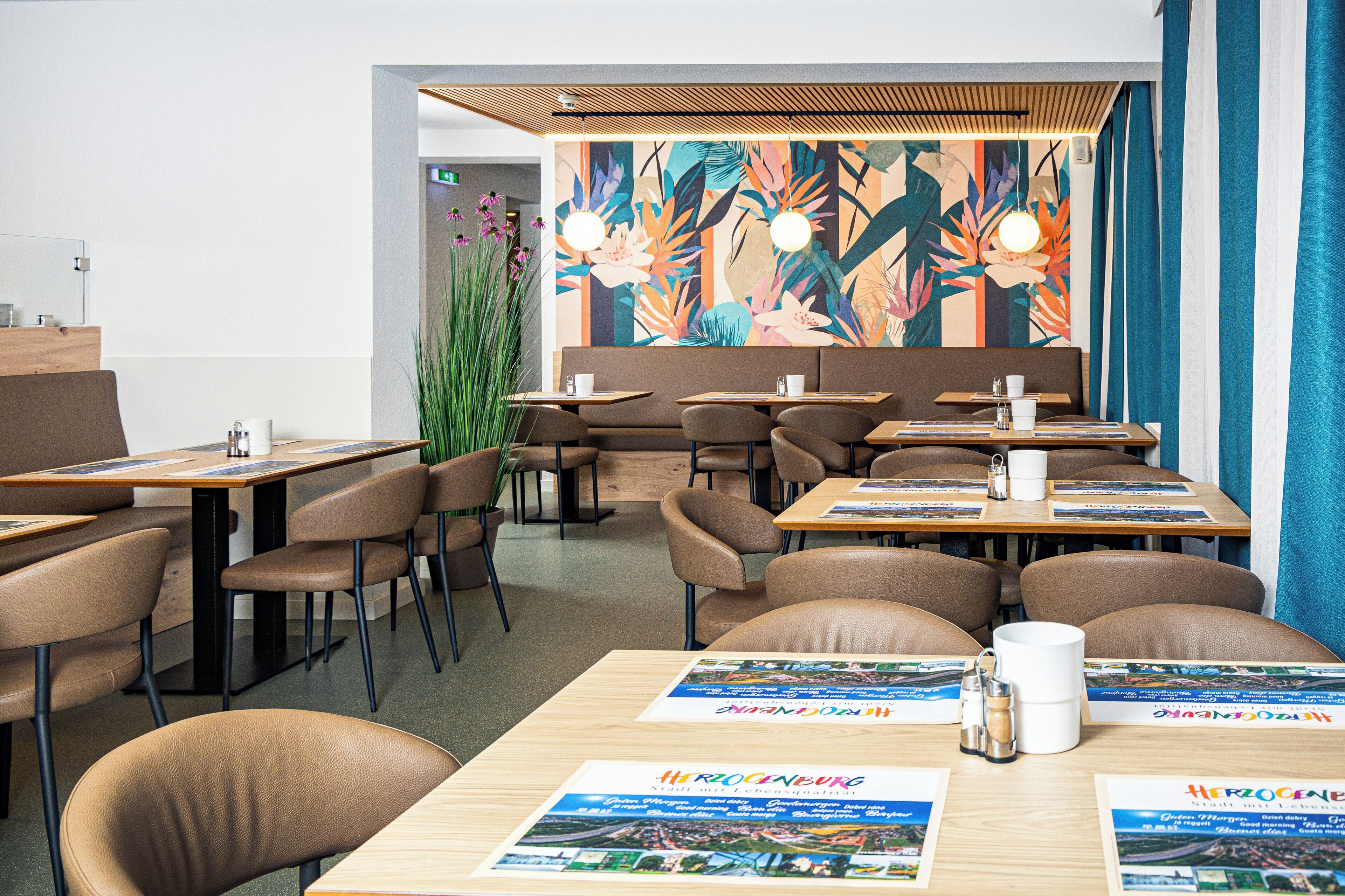 daily buffet breakfast (eur 8 per person)