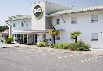 B&B HOTEL Pau Lescar