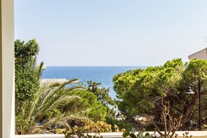 Superior Double Room | View from room - Hotel Miramare (Dorgali)