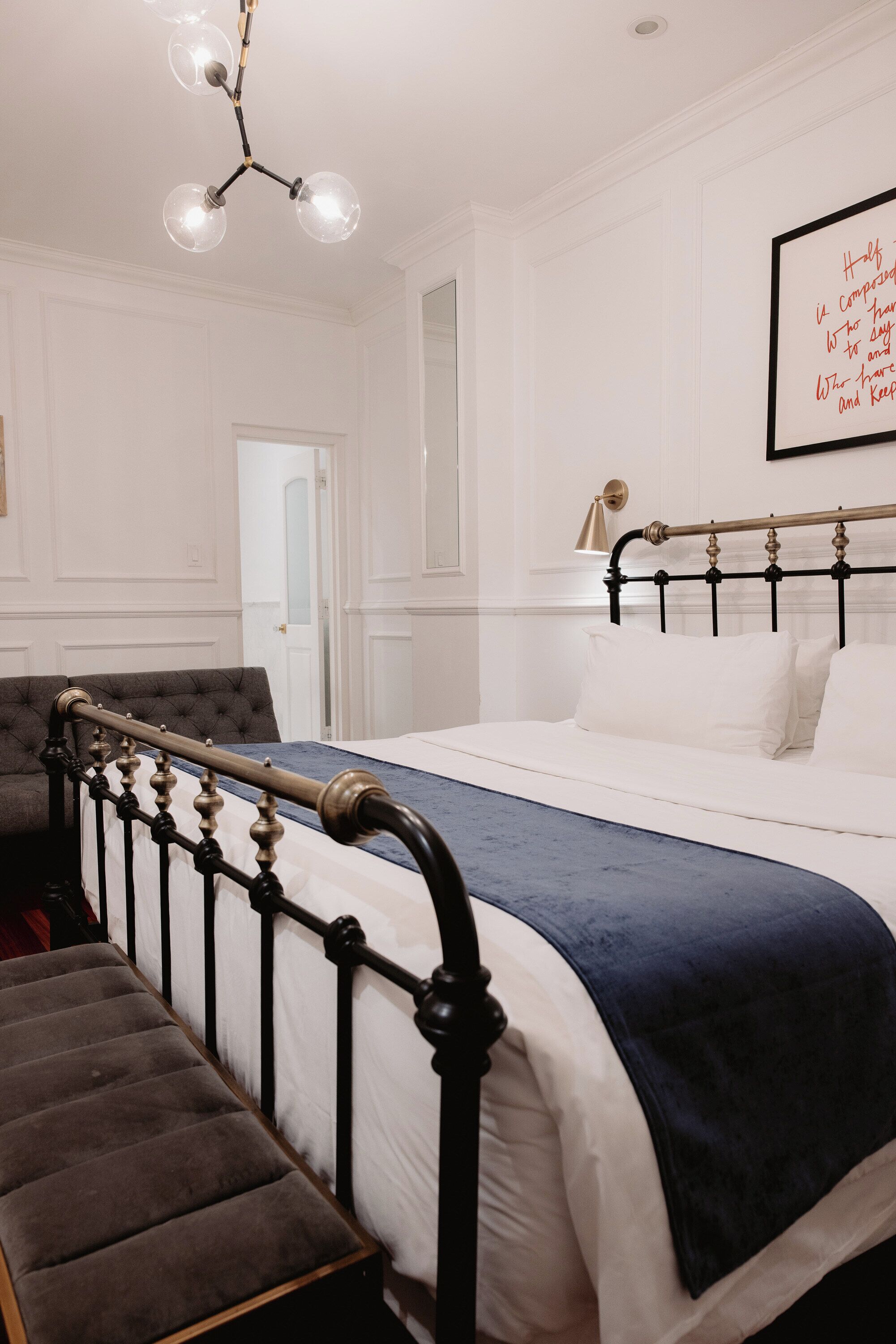 Studio, Multiple Beds (King)