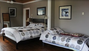 Standard Room, 1 Double Bed and 1 Single Bed | Egyptian cotton sheets, premium bedding, down comforters - The Narrows Bed & Breakfast (St. John's)