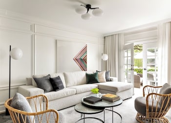 Frette Italian sheets, premium bedding, down comforters, pillowtop beds at Kimpton Brice Hotel by IHG