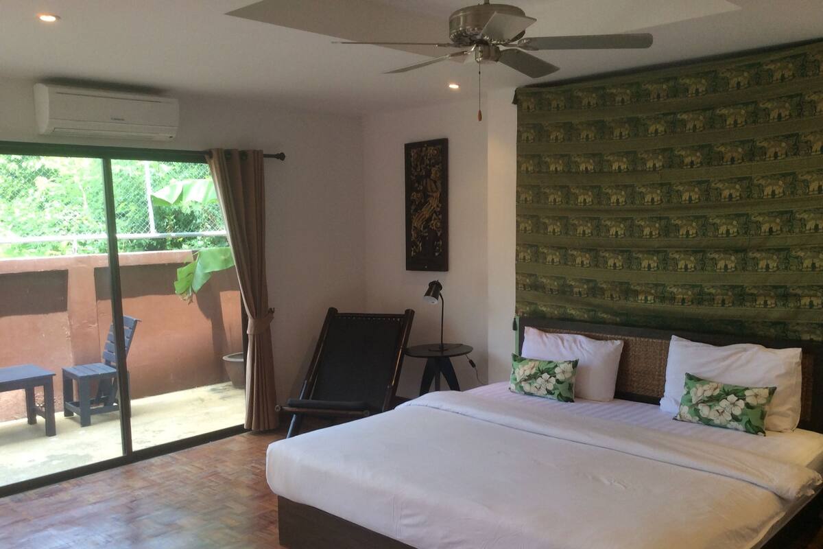 Family Bungalow, 1 Bedroom, Kitchen, Pool View | Minibar, in-room safe, blackout drapes, rollaway beds