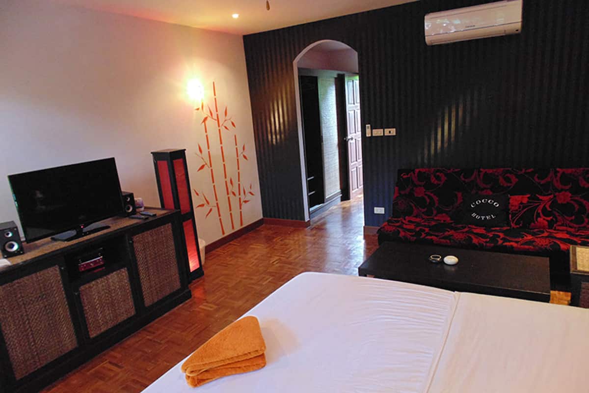 Minibar, in-room safe, blackout curtains, rollaway beds