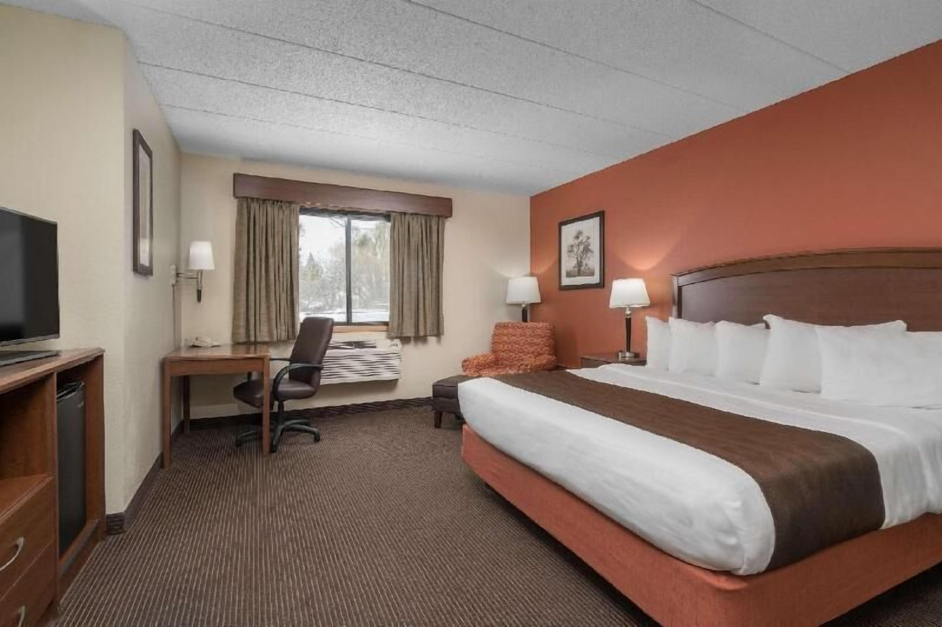 In-room safe, desk, laptop workspace, blackout drapes