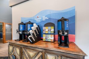 Free daily buffet breakfast  - AmericInn by Wyndham Bemidji (Bemidji)