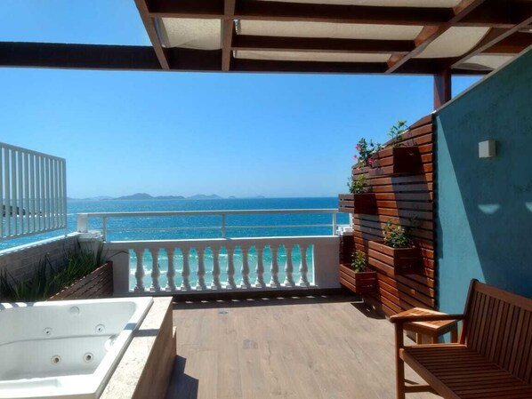 Master Suite | Minibar, desk, blackout drapes, free cribs/infant beds - Ocean View Hotel (Arraial do Cabo)