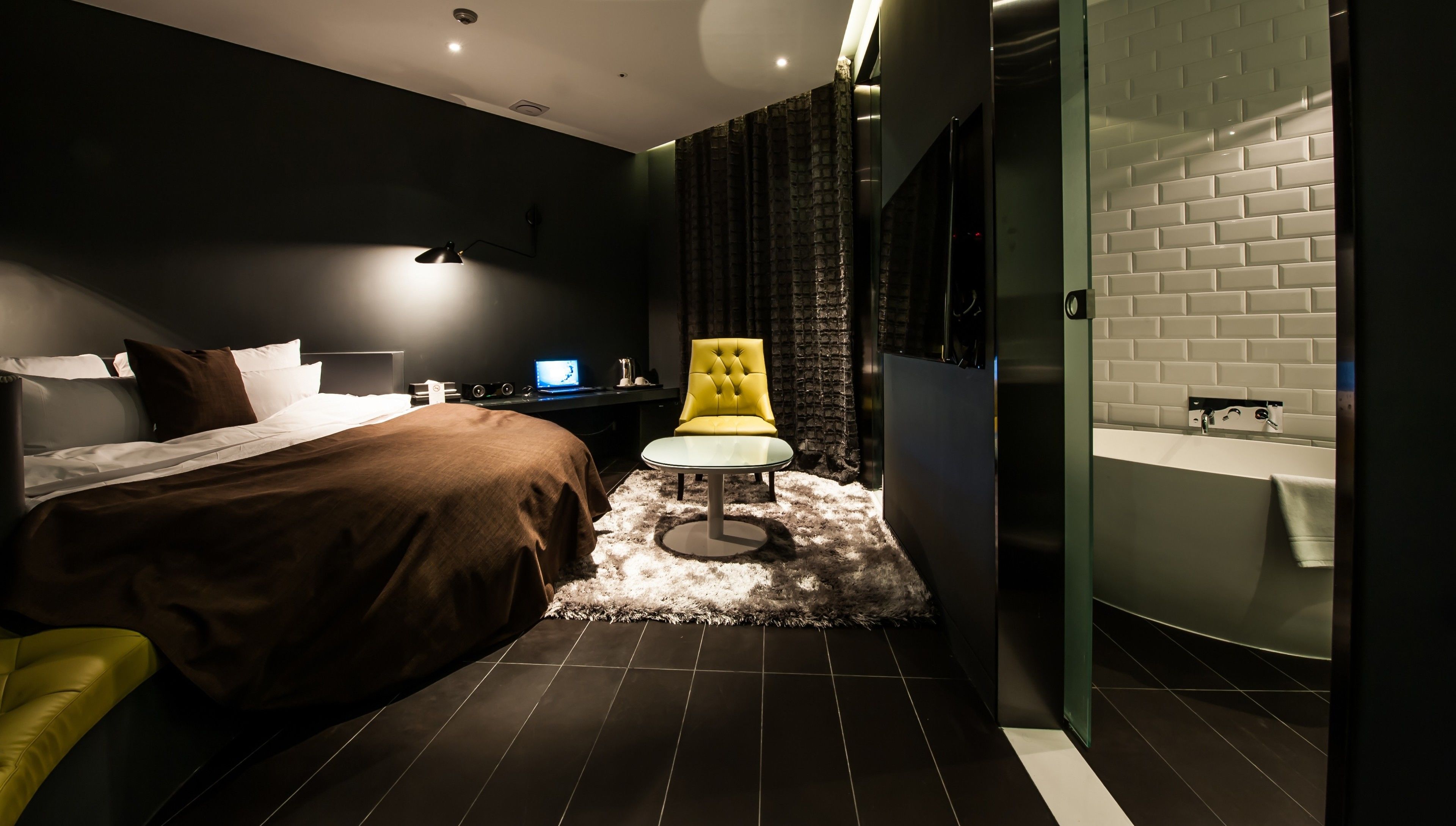 deluxe double room | 1 bedroom, premium bedding, in-room safe, blackout curtains