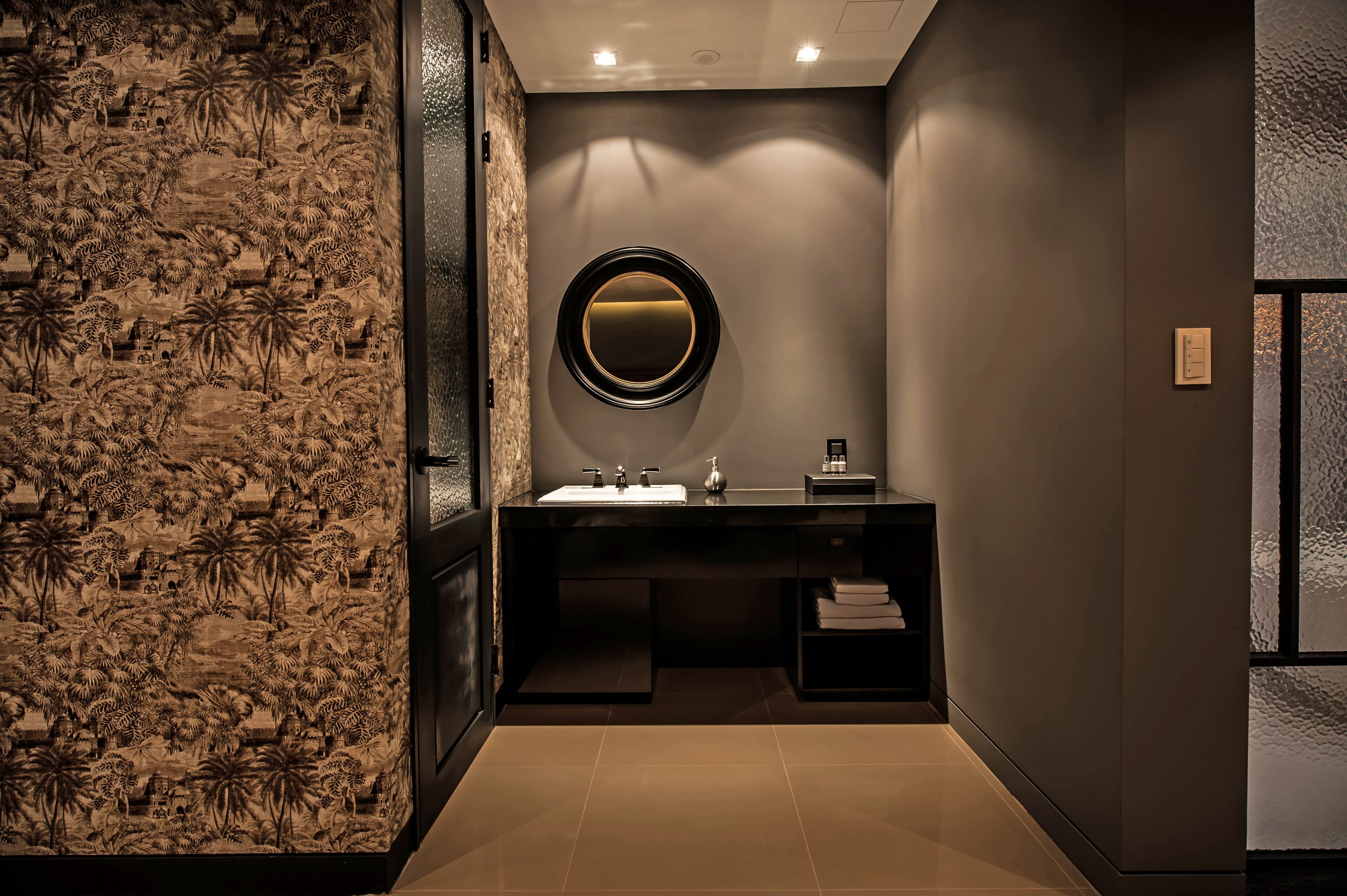 premium studio with dining | 1 bedroom, premium bedding, in-room safe, blackout curtains