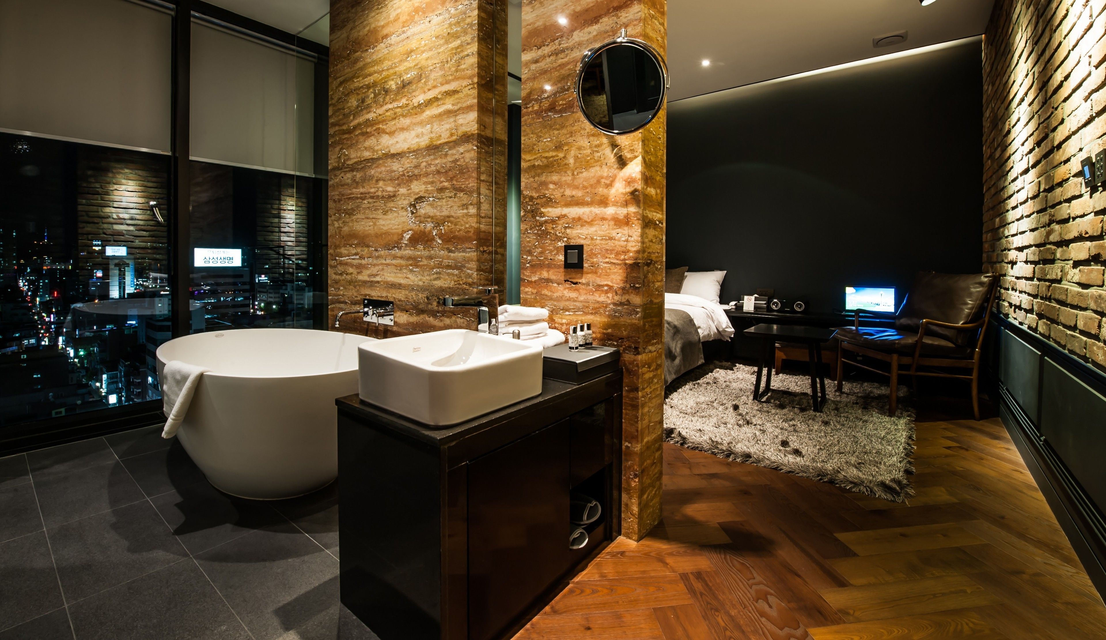 premium double room | bathroom | separate bathtub and shower, rainfall showerhead, free toiletries