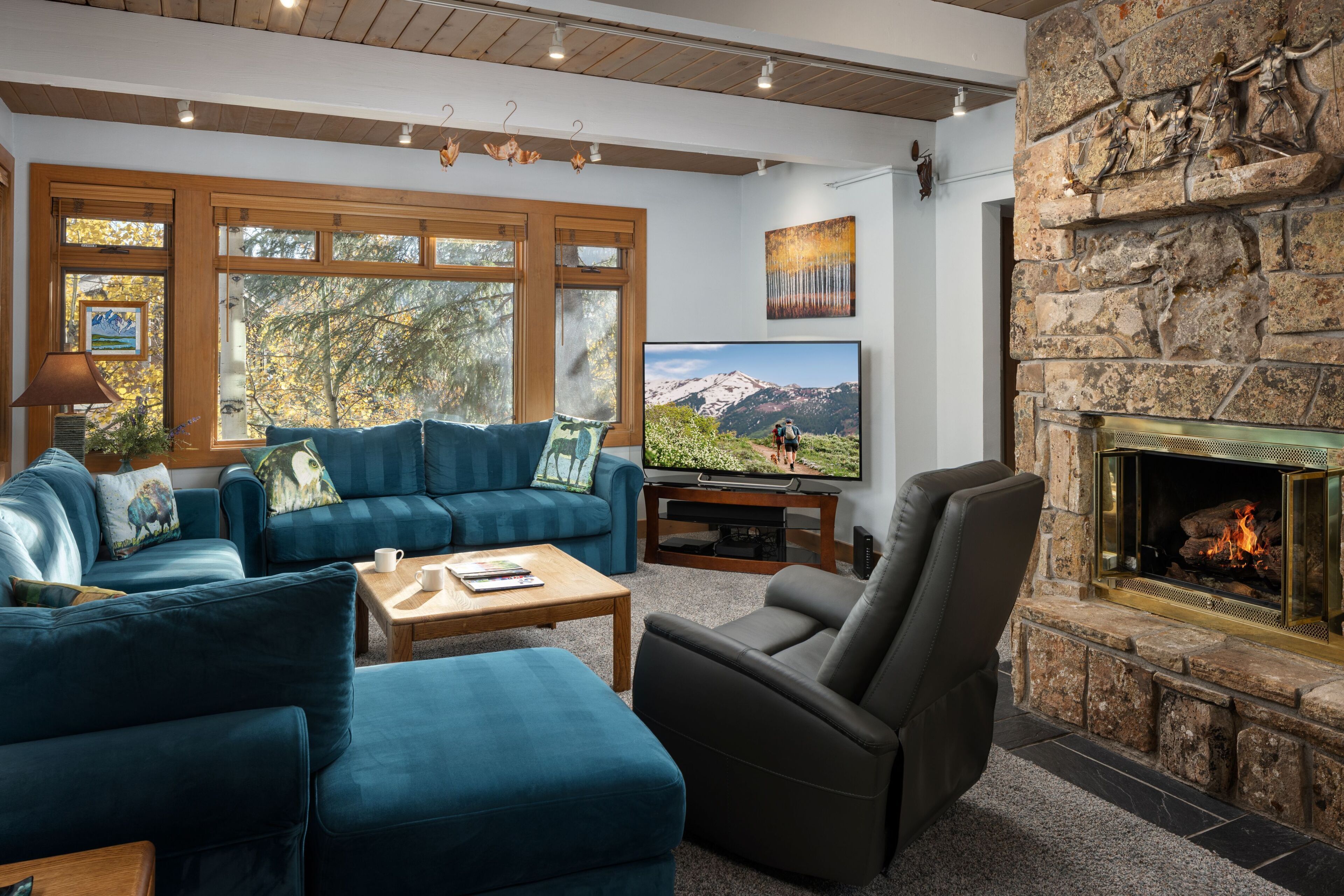 Condo, 2 Bedrooms (Aspenwood L14) | Property amenity