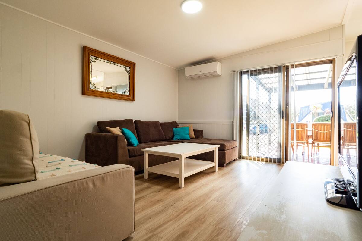 3 Bedroom Cottage | Living area | Flat-screen TV, DVD player