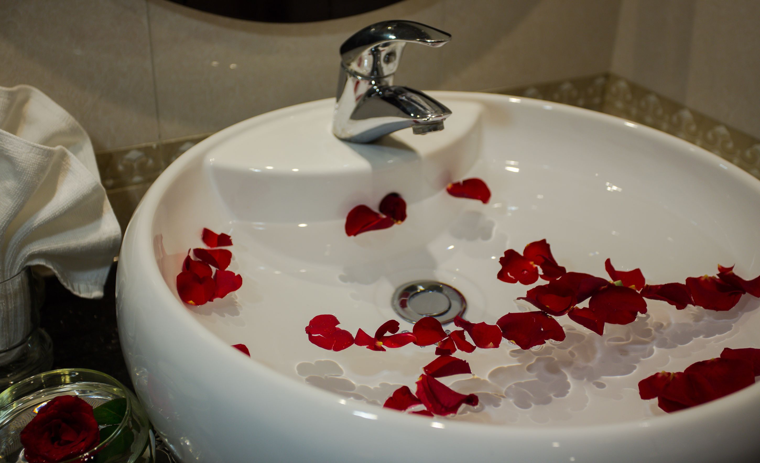 shower, free toiletries, hair dryer, bathrobes