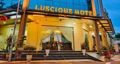 Luscious Hotel