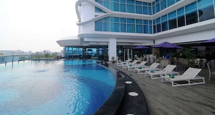 Golden Tulip Galaxy Hotel