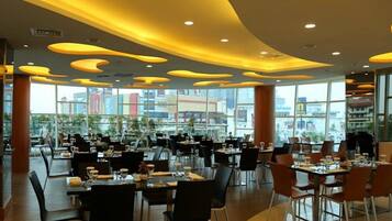 Breakfast, lunch, dinner served; international cuisine