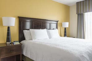 Bureau, fer et planche à repasser, Wi-Fi gratuit, draps fournis