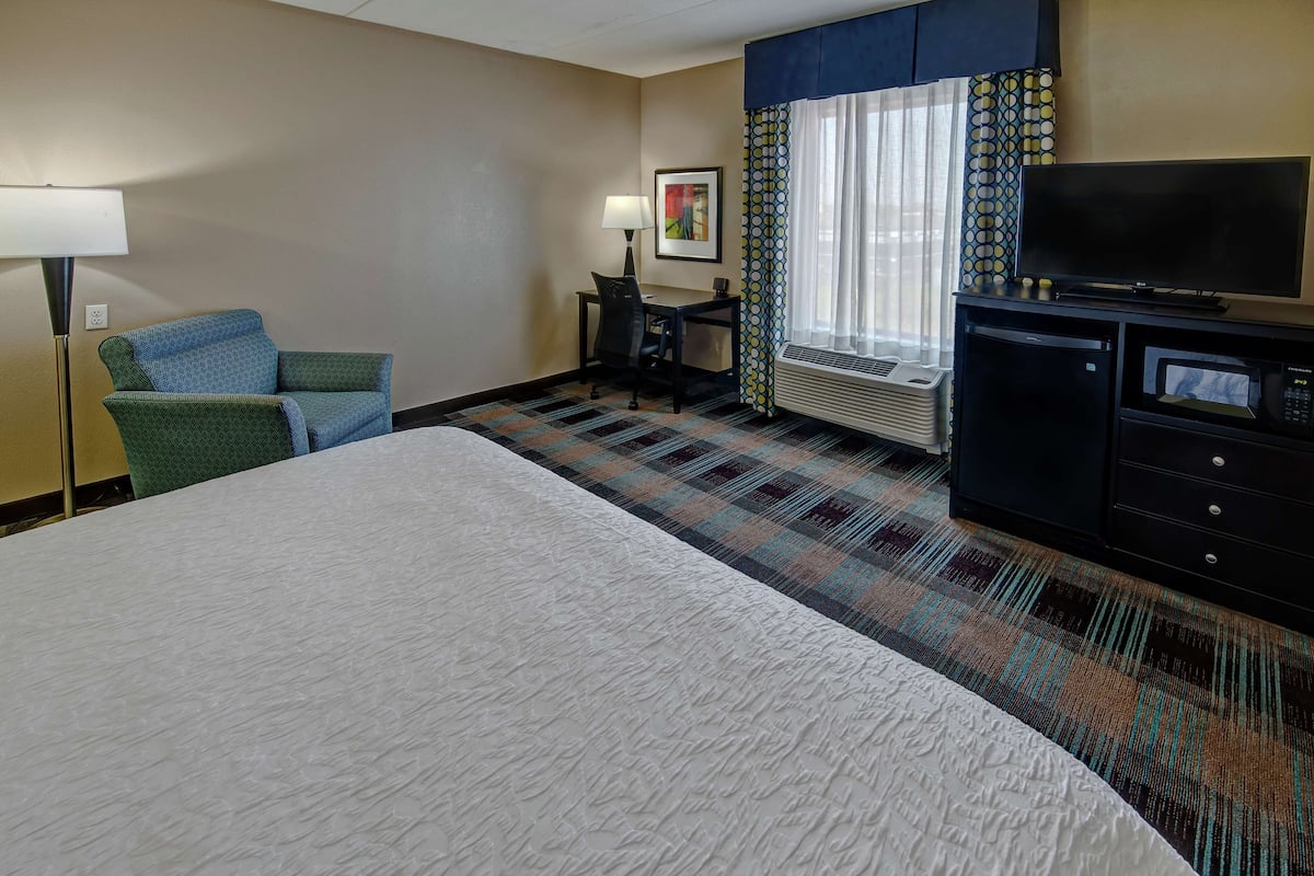 In-room safe, desk, blackout drapes, iron/ironing board