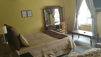 Phòng đôi Executive (B) | Nệm Select Comfort, két bảo mật tại phòng, trang trí khác biệt