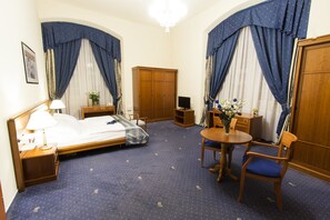 Chambre Deluxe | Literie hypoallergénique, minibar, coffres-forts dans les chambres