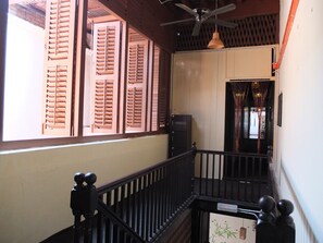 Staircase - Muntri House - Hostel (George Town)