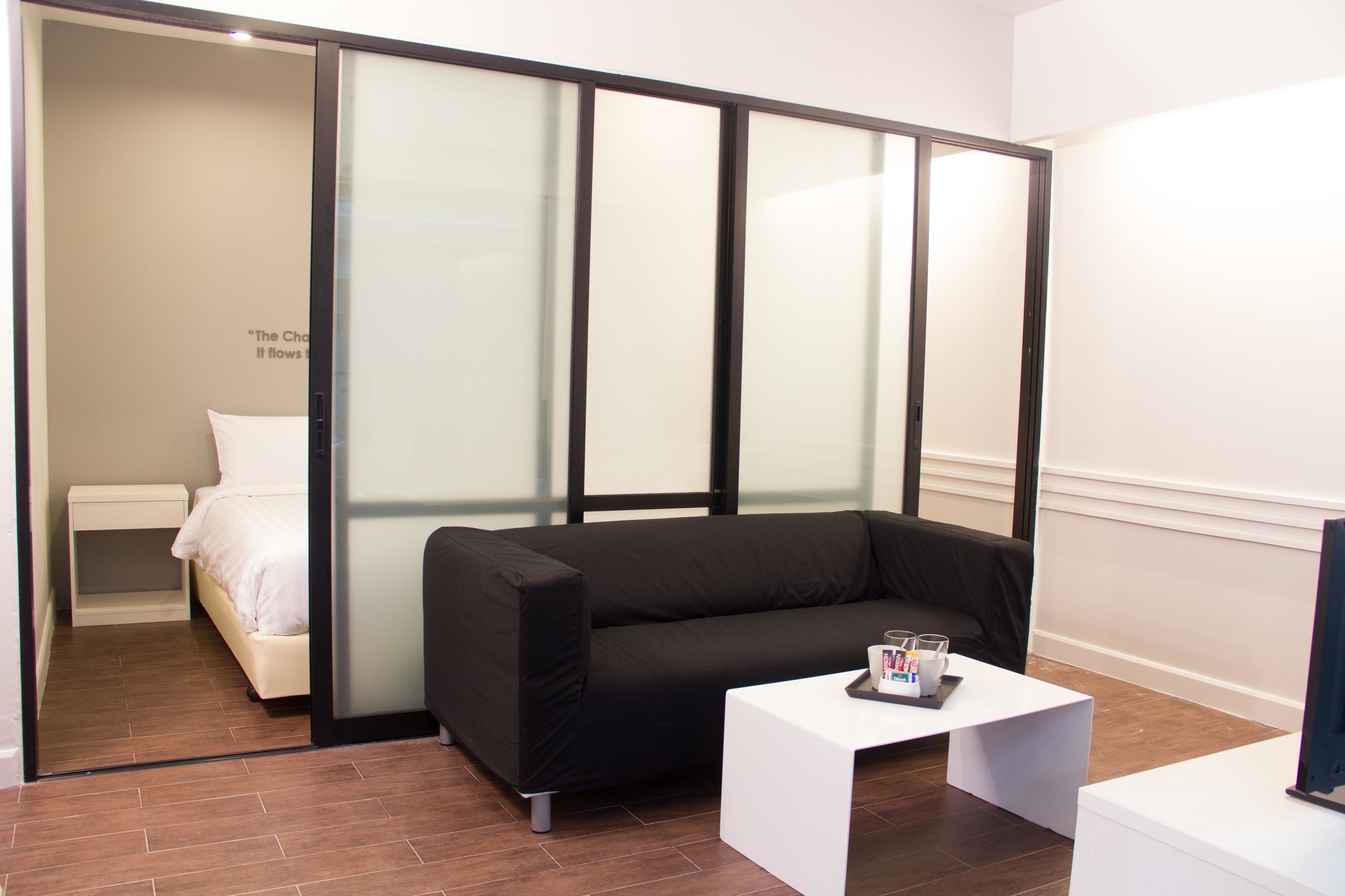 isanook suite room | living area | 32-inch led tv with cable channels, tv