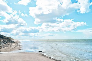 Una playa cerca