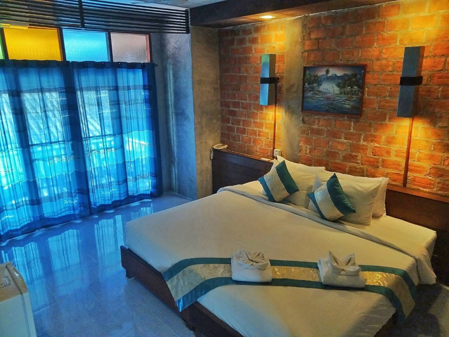 Quarto casal ou duplo luxo | Frigobar, cofres nos quartos, escrivaninha