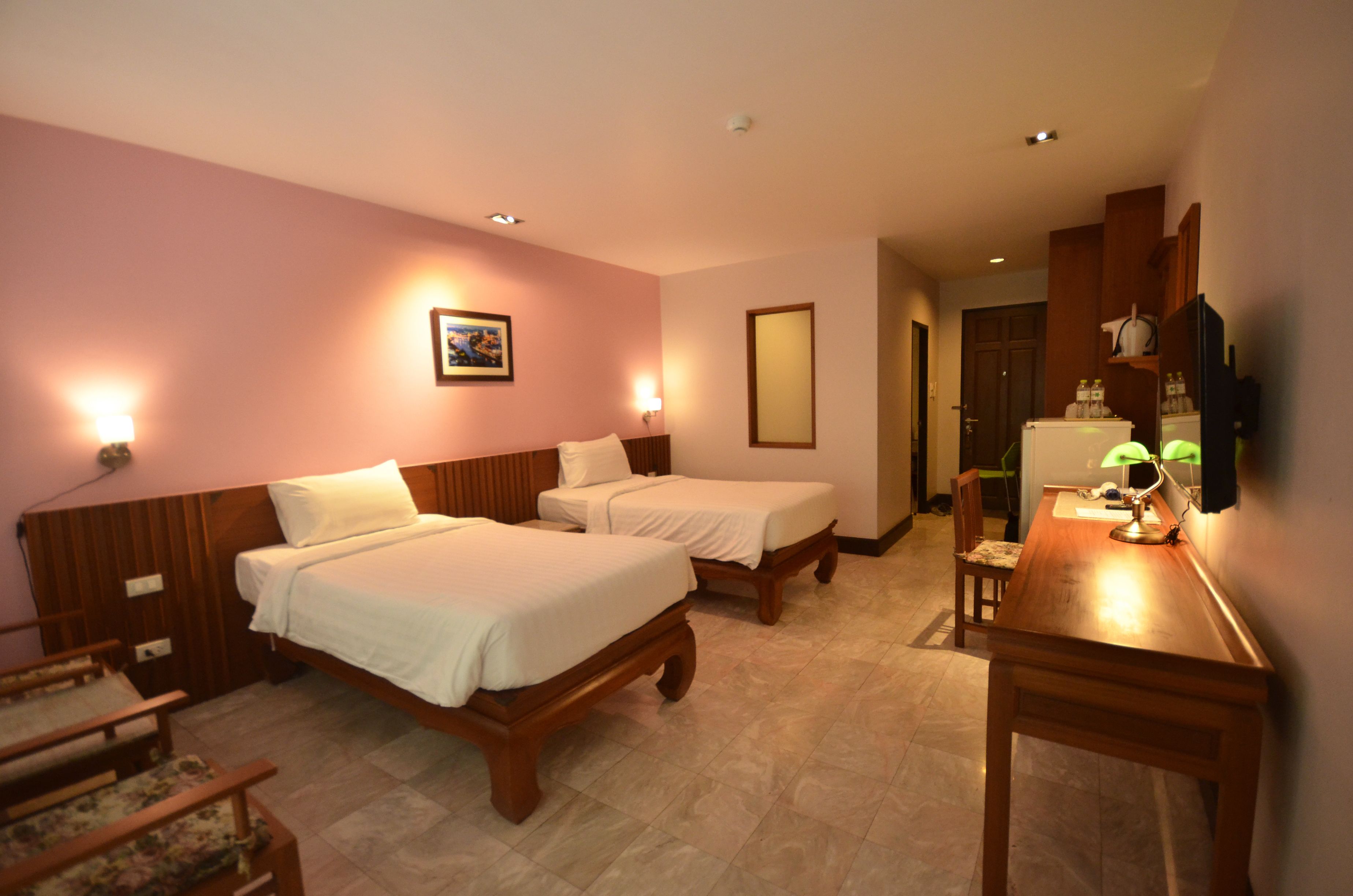 superior twin room | in-room safe, desk, free wifi