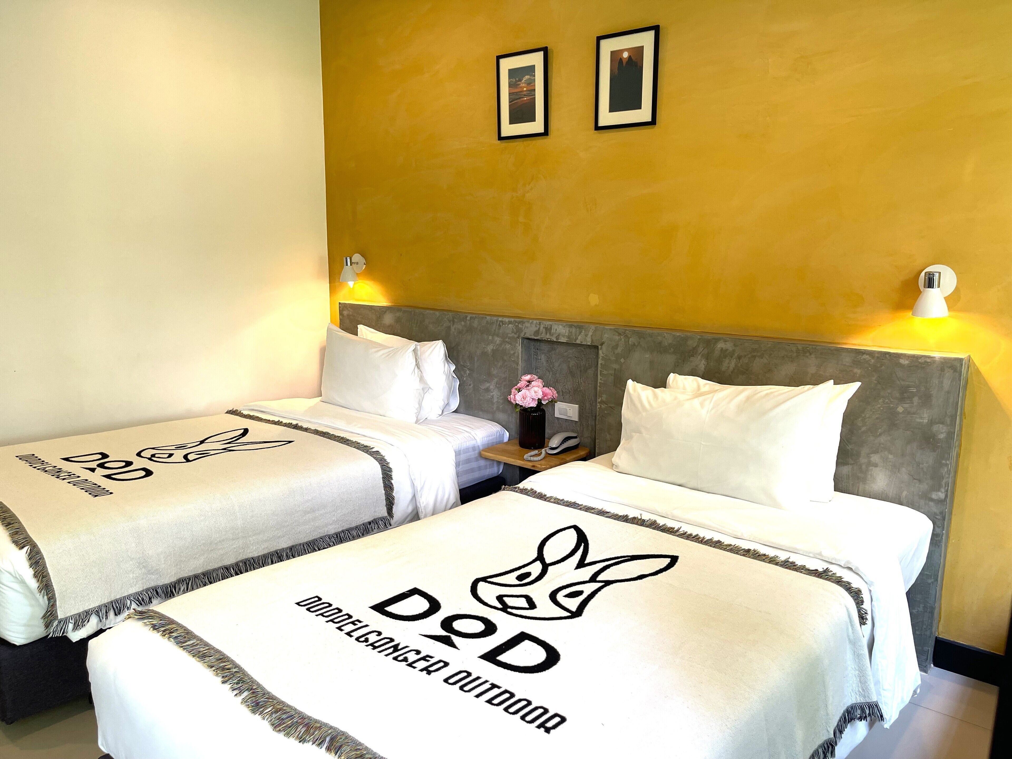 superior twin room | minibar, in-room safe, desk, soundproofing