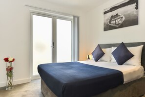 1 bedroom, iron/ironing board, cots/infant beds, free WiFi - Olive Níké Apartments (London)