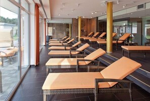 Hot stone massages, massage/treatment rooms, massages