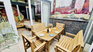 Superior Studio, Ensuite, Courtyard View | Terrace/patio