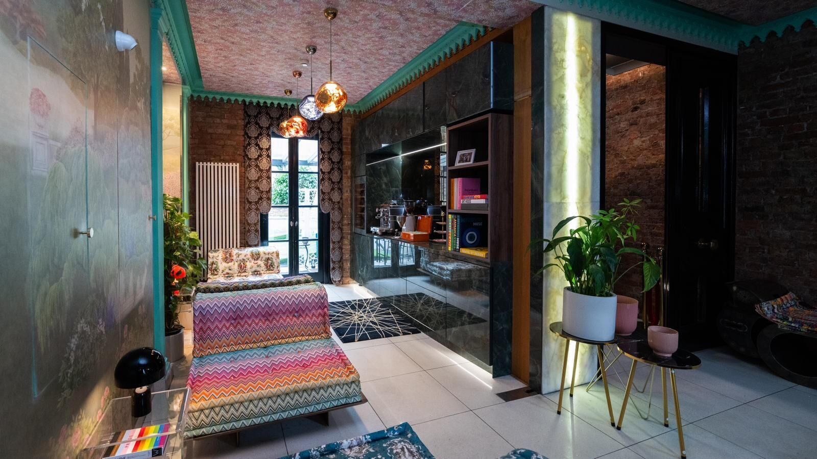 Photo - The Melville Hotel by Rokxy - Kings Cross