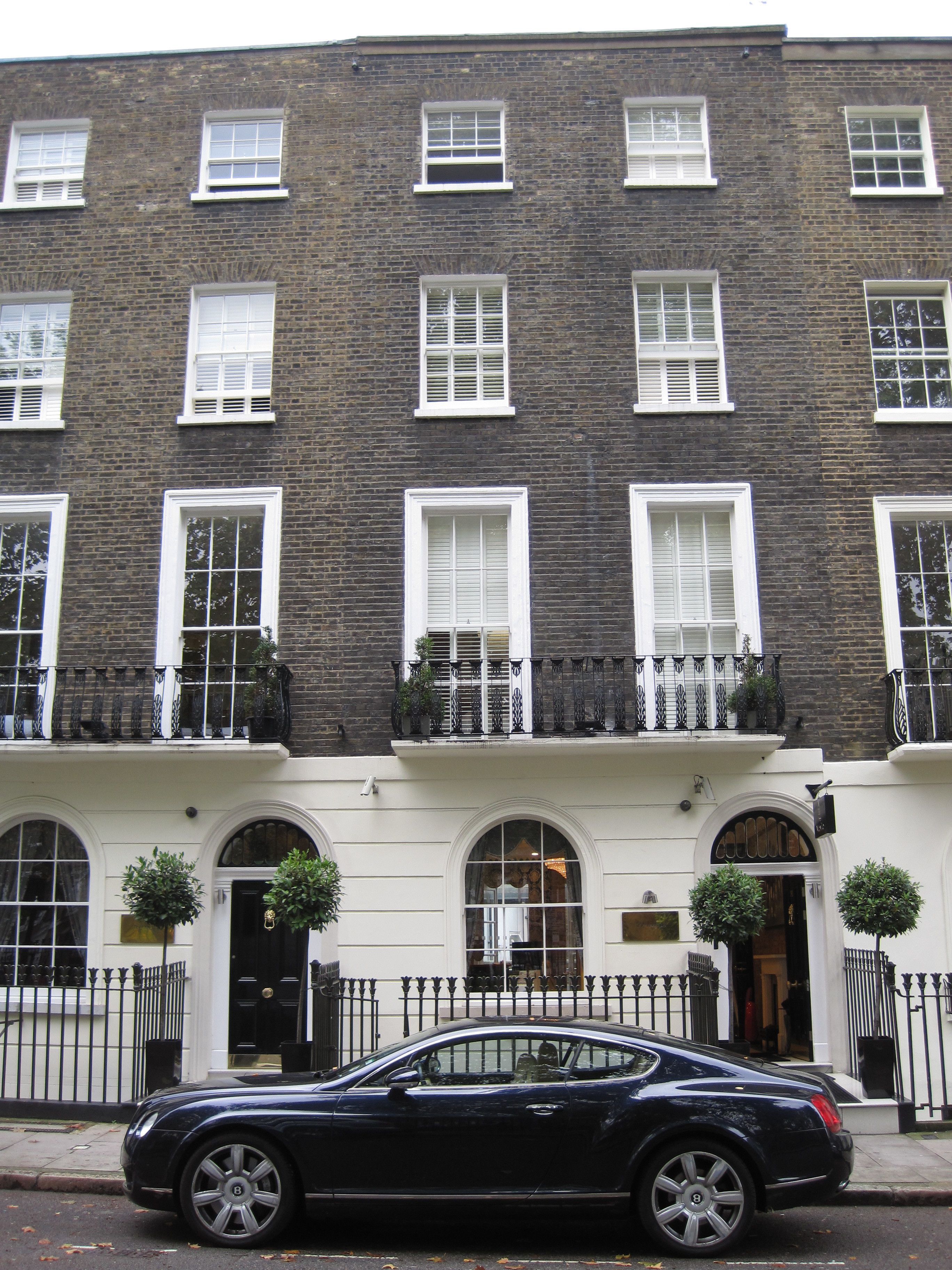 المنشأة من الخارج