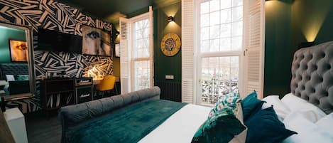 Penthouselejlighed - eget badeværelse - udsigt til have (The Roxky) | Senge med madrasser af memory foam, individuelt design