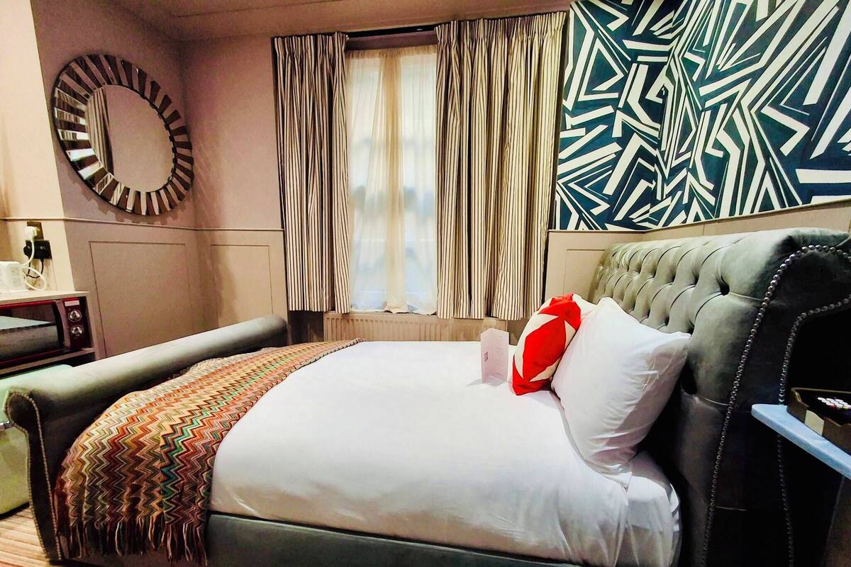 Quarto solteiro premium | Camas com colchões de espuma com sistema de memória