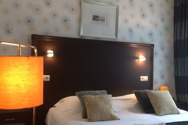 Suíte clássica | 2 quartos, quartos à prova de som, Wi-Fi de cortesia, roupa de cama