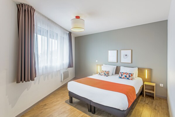 Apartment | Desk, soundproofing, iron/ironing board, free WiFi