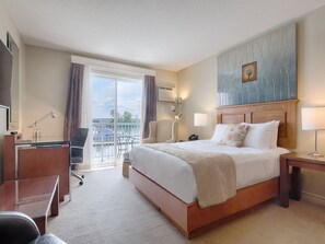 Superior Room, 1 Queen Bed