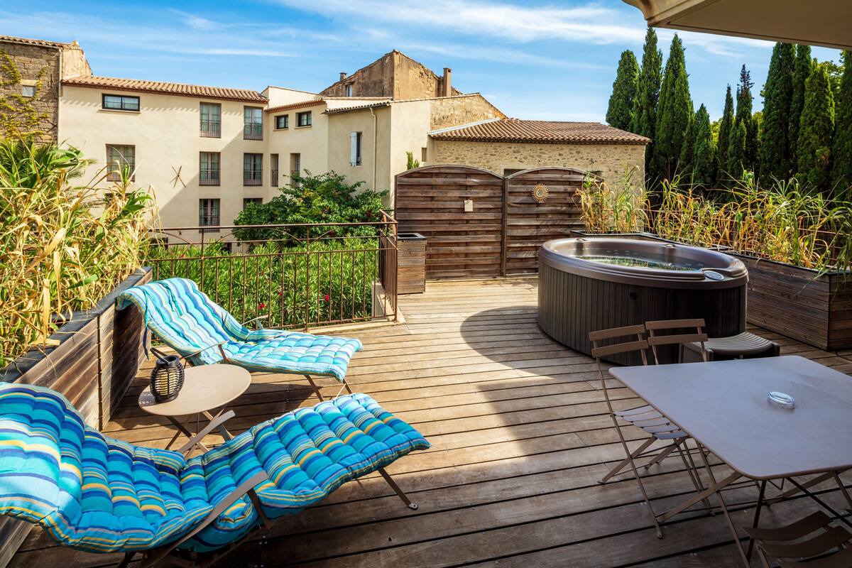Suite ejecutiva, bañera de hidromasaje (43m2) | Terraza o patio