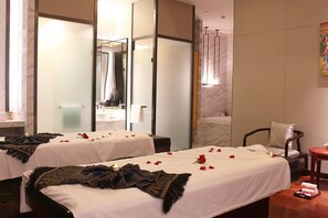 Bain à remous, soins corporels, soins du visage