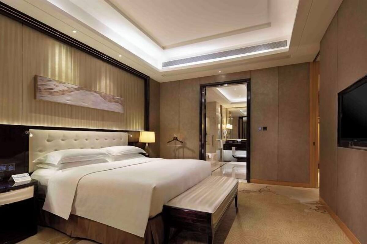 Een kluis op de kamer, verduisterende gordijnen, geluiddichte muren