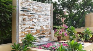 Exterior - Hanu Reddy Residences Poes Garden (Chennai)