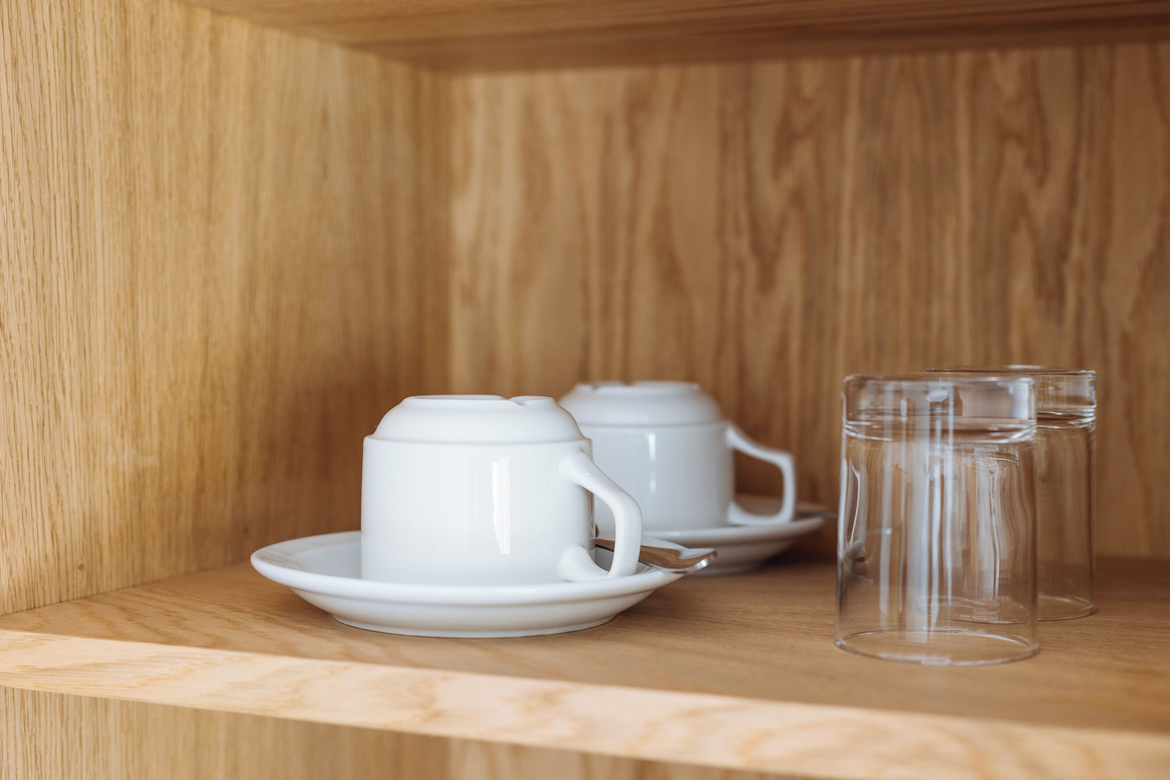 deluxe double room, ensuite, garden view (oasis) | 1 bedroom, blackout curtains, iron/ironing board, free wifi