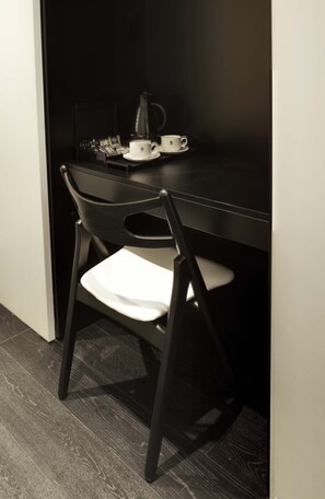 Double Room Single Use | In-room dining
