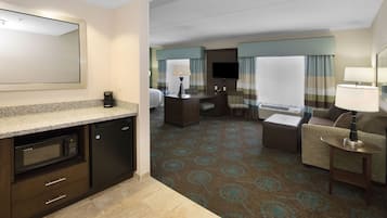 King, Suite estudio | Escritorio, espacio para trabajar con laptop y cortinas blackout