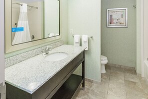 Free toiletries, hair dryer, towels - Hampton Inn Pittsburgh-Bridgeville (Bridgeville)