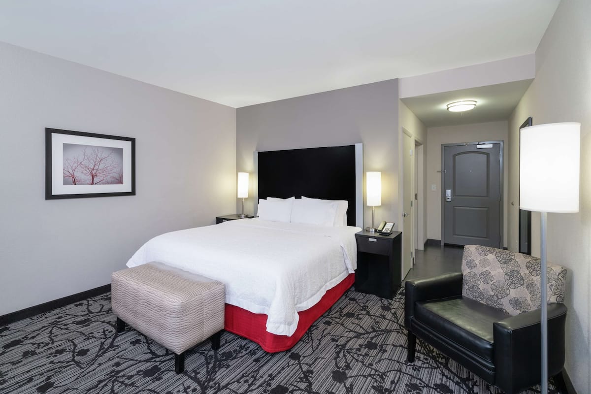 Egyptian cotton sheets, premium bedding, in-room safe, blackout curtains